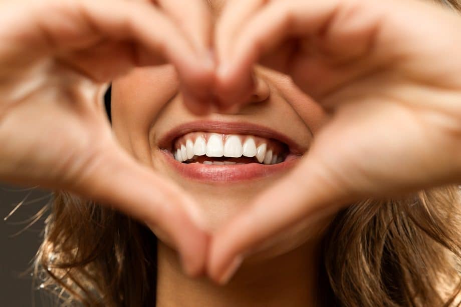 How long does teeth whitening typically last blog 920x613